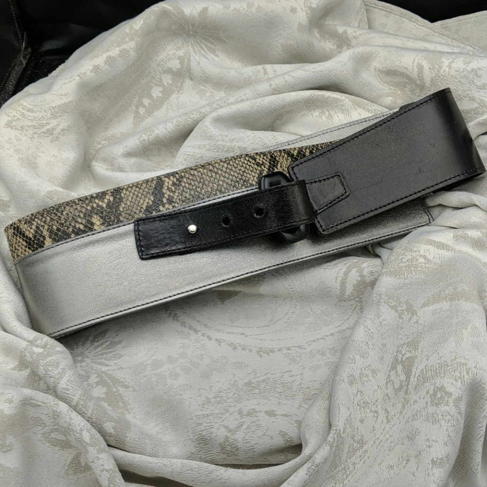 Nicole Miller leather belt never worn